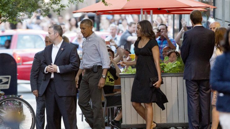 FOTO. Cum au ajuns Obama, Spielberg și Springsteen să mănânce împreună