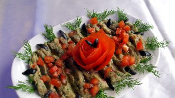 Mujdeiul, bulzul, ciorba rădăuțeană și micii, apreciate în topul TasteAtlas. Care sunt cel mai puțin apreciate mâncăruri