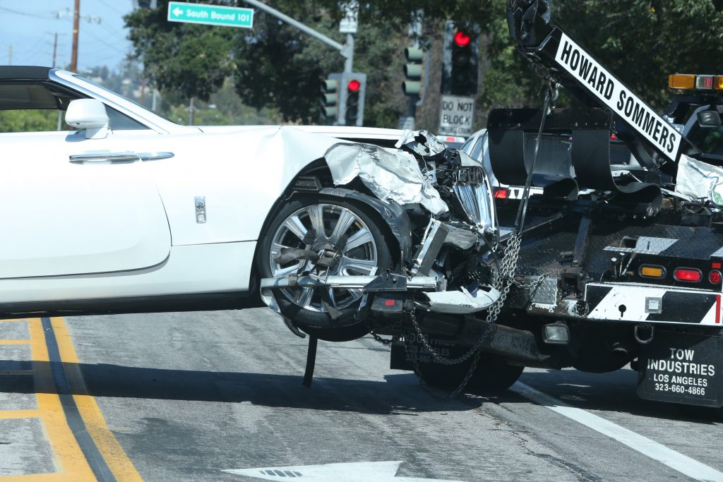 Un șofer de Rolls-Royce a intrat cu mașina într-o sculptură de 3 mil. $ din Palm Beach