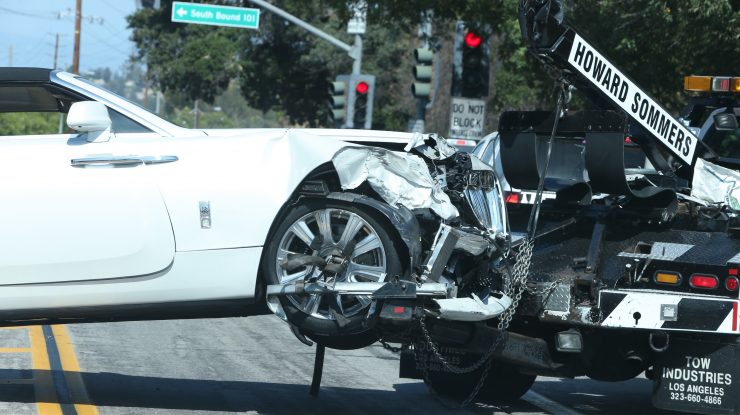 Un șofer de Rolls-Royce a intrat cu mașina într-o sculptură de 3 mil. $ din Palm Beach