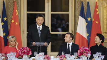 Vizită istorică. Macron a stat la ceai cu omologul său Xi Jinping