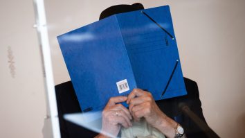 Un fost gardian de lagăr nazist condamnat la închisoare pentru complicitate la peste 3.500 de crime a murit la 102 ani