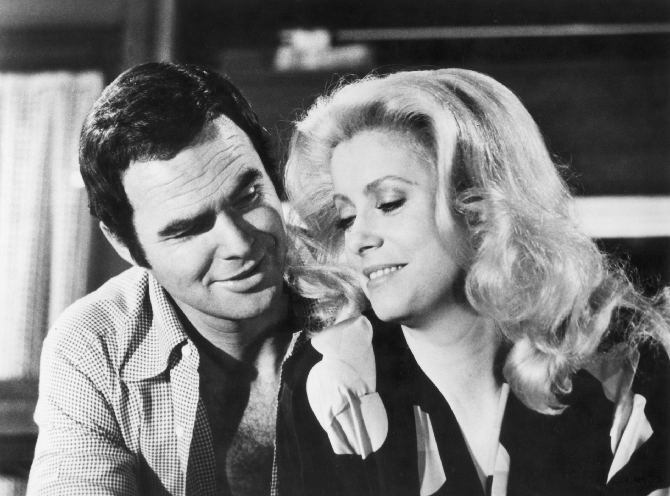 O legendă a cinematografiei, onorată pe afișul festivalului de la Cannes. „De mai bine de 60 de ani, nu a încetat să filmeze”