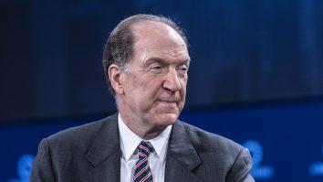 Acuzații la adresa Băncii Mondiale. Copiii oficialilor lui Trump ar beneficia de tratamente speciale