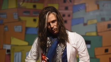Steven Tyler de la Aerosmith neagă acuzațiile potrivit cărora ar fi agresat sexual o minoră în anii ’70