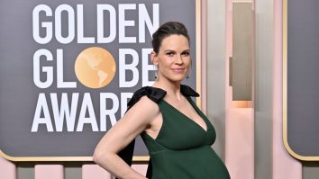 FOTO. Actrița Hilary Swank a publicat prima imagine cu gemenii: „Sunt în paradis”