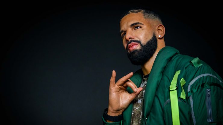 Colaborare între Drake și The Weeknd, generată de A.I.. Piesa, devenită virală, a fost retrasă