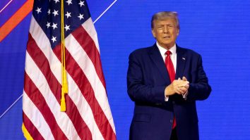 Donald Trump va fi arestat marți. De ce nu va fi încătușat?