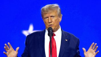 America ne dă o lecție de democrație: Donald Trump, primul fost președinte SUA inculpat penal