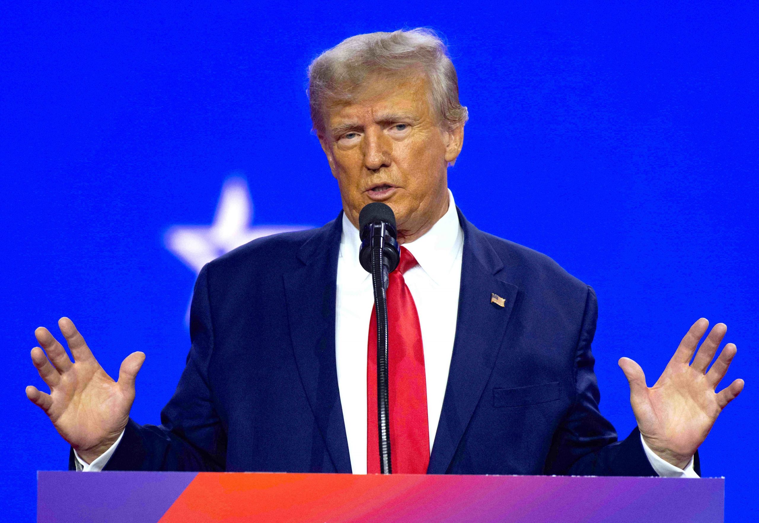 America ne dă o lecție de democrație: Donald Trump, primul fost președinte SUA inculpat penal