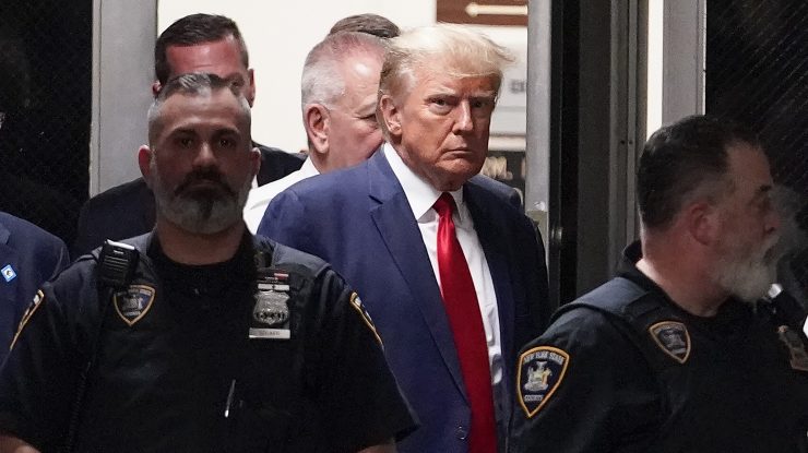 Acuzațiile lui Trump adună o pedeapsă totală de 136 de ani de închisoare. Ce conține rechizitoriul