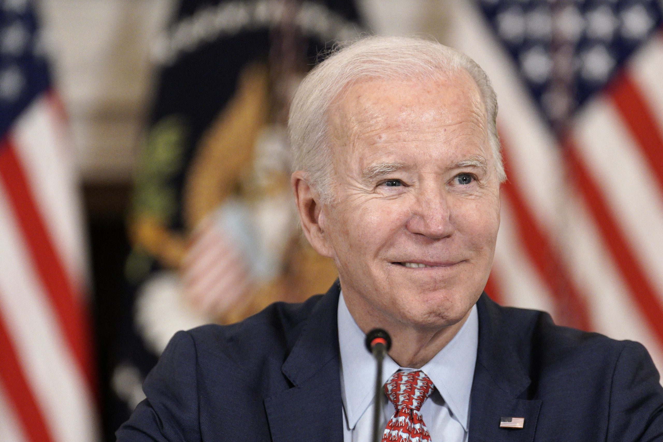 Biden, 80 de ani, ar putea să-și anunţe marţi candidatura pentru al doilea mandat. „Rămâneţi pe fază”