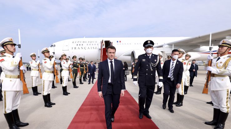VIDEO. „Te iubesc Macron!” liderul francez a fost primit ca un rock star în China