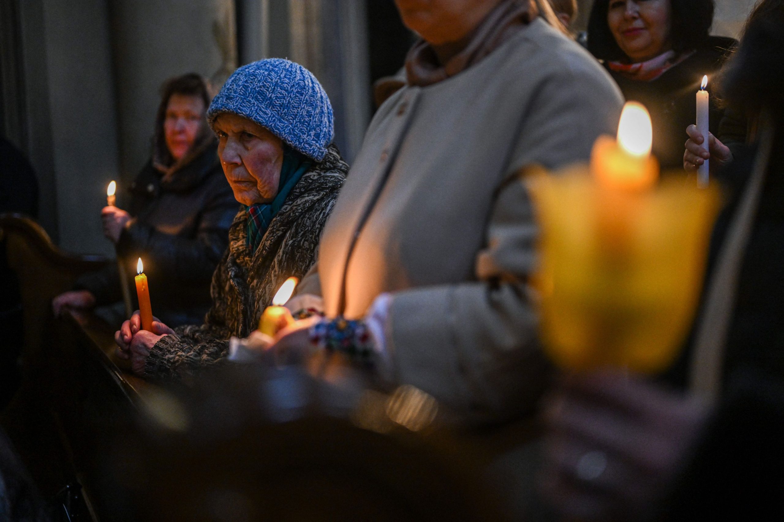 LIVE UPDATE. 415 zile de invazie rusă. Cimitire minate și biserici închise în Ucraina, în apropierea celui de-al doilea Paște sărbătorit în plin război