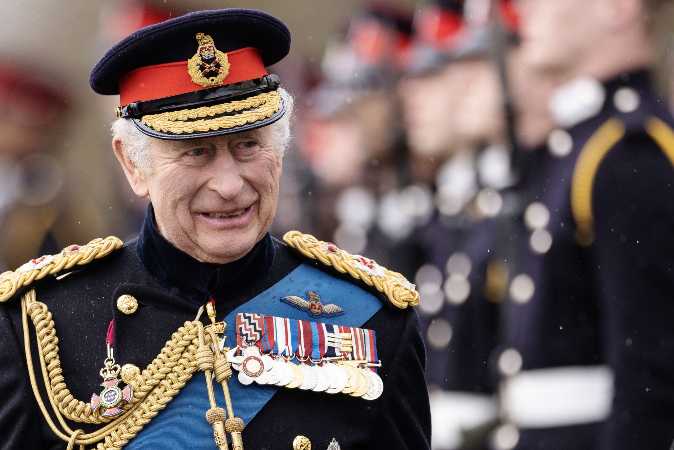 Noi detalii despre încoronarea regelui Charles al III-lea. Rishi Sunak, primul prim-ministru hindus din Marea Britanie, va citi din Biblie