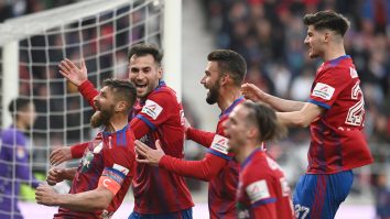 FOTO. Cine a câştigat duelul galeriilor la Steaua – Dinamo? Au fost aplicate 11 amenzi