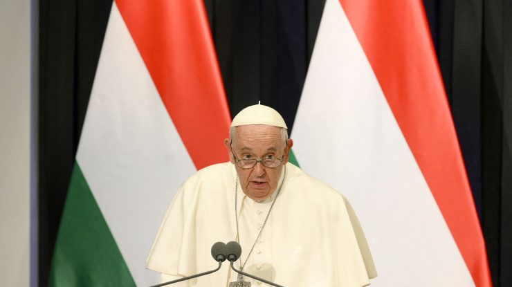 Papa Francisc și-a încheiat vizita apostolică de trei zile la Budapesta cu o slujbă în aer liber. Mesajul Suveranului Pontif