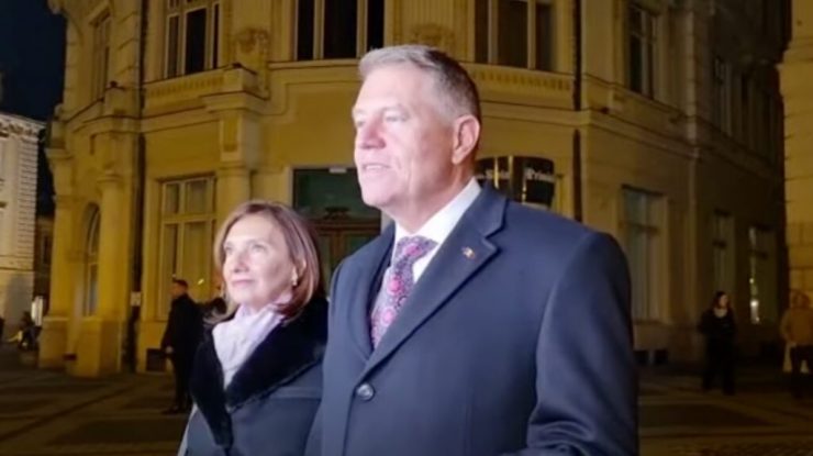 Klaus Iohannis participă la slujba de duminică de la Biserica Romano-Catolică din Sibiu. Mesajul transmis de președinte