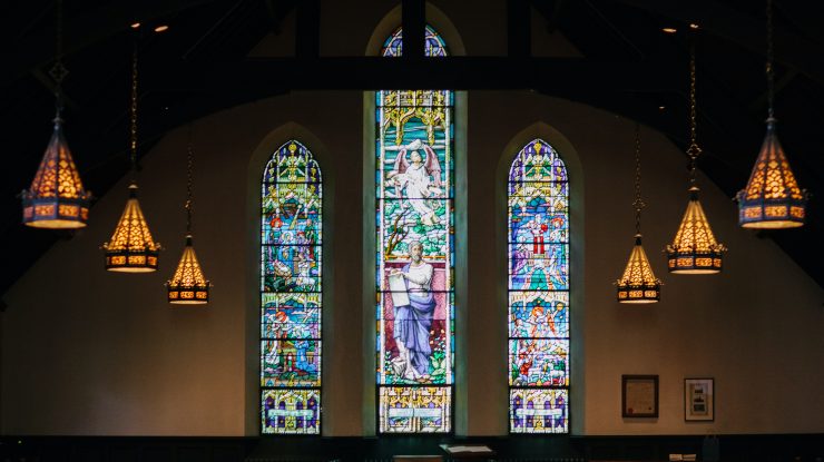 Cum ne aduce tehnologia mai aproape de Dumnezeu? Inteligența artificială ar putea înlocui preoții în viitor