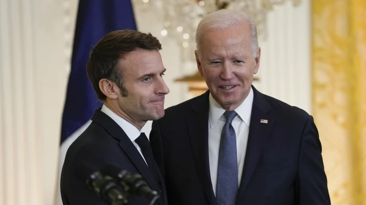 Emmanuel Macron a discutat cu Joe Biden. Cei doi lideri au făcut declarații complet diferite cu privire la Taiwan