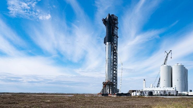 SpaceX va efectua primul zbor cu cea mai puternică rachetă de până acum. Când va avea loc lansarea