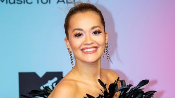 Rita Ora dezvăluie numele noului ei album personal – o odă către soțul ei Taika Waititi. Care este data lansării