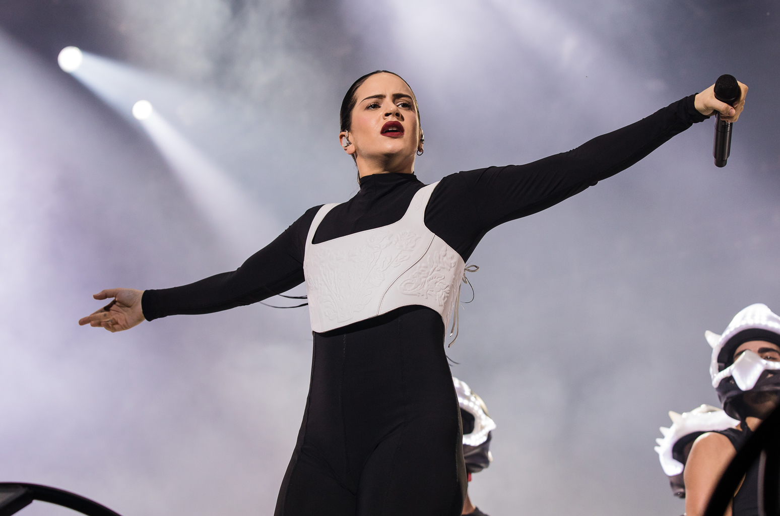 FOTO. Cele mai bune momente de la Coachella 2023 din ziua 2: BlackPink, Calvin Harris, Rosalía au cucerit scena
