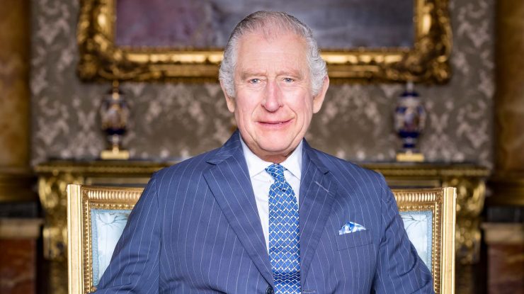 FOTO. Cum arată primul bust oficial al Regelui Charles al III-lea. Sculptorul a început proiectul în ziua în care a murit Regina Elisabeta a II-a