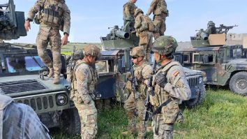 Soldații ucraineni își încheie pregătirea de cinci săptămâni în Spania