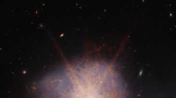 Telescopul spațial James Webb al NASA a surprins o imagine spectaculoasă a unor galaxii care fuzionează