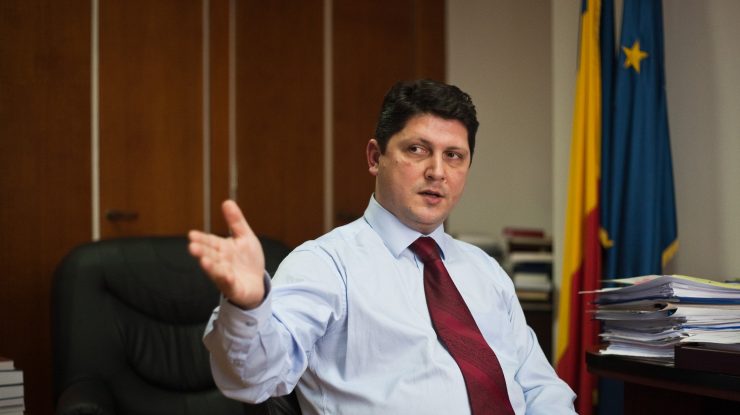 Titus Corlățean: „La abuz în serviciu, pragul de 9000 de lei este cealaltă extremă. Să pui la 1800 de euro un prejudiciu considerat grav și să trimită un funcționar 7 ani în pușcărie – mi se pare exagerat”