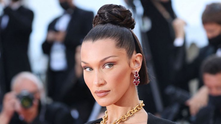 Bella Hadid vorbește despre problemele sale de sănătate. Cu ce boală se confruntă modelul