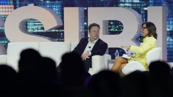 Elon Musk a ales-o pe Linda Yaccarino, de la NBC Universal, ca nou CEO al Twitter. Ce misiune va avea aceasta