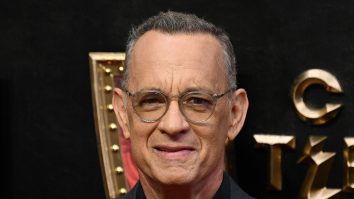 Tom Hanks apare într-o reclama pentru curățarea dinților. „Nu sunt eu!”, spune actorul