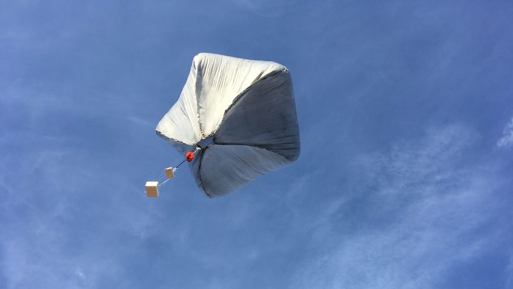 FOTO.Oamenii de știință de la Sandia National Laboratories au trimis microfoane atașate de baloane în spațiu, pentru a auzi sunetele din stratosfera Pământului