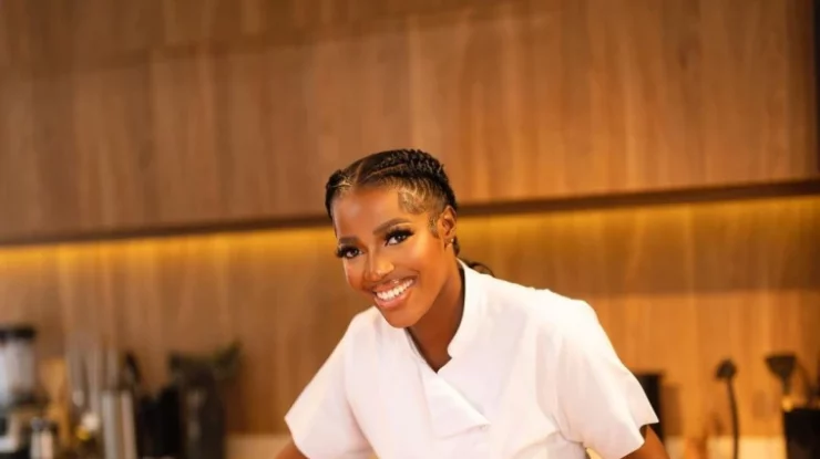 Un chef nigerian a gătit non-stop timp de peste 90 de ore în încercarea de a doborî un record mondial. Ce spune Guinness World Records