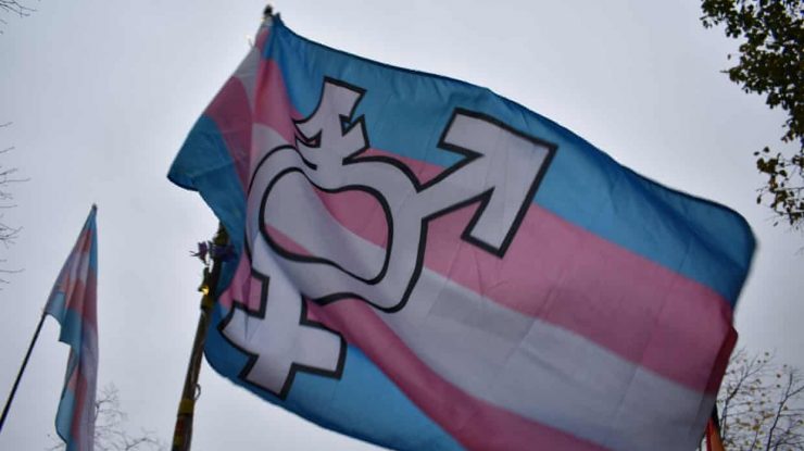 Țara în care persoanele transsexuale ar putea să nu mai fie recunoscute legal. Deciziile luate de parlament