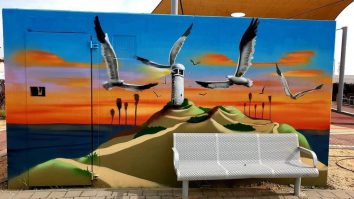 FOTO. Un artist israelian pictează zidurile de la granița cu Gaza: „Spațiul nostru deschis și liber se micșorează”