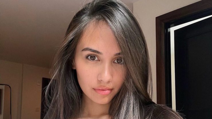 Un influencer a creat o versiune proprie a unui chatbot bazat pe inteligență artificială. Poate fi prietena ta dacă plătești un dolar pe minut