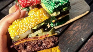 FOTO. Burgerul inspirat de Lego. Un restaurant din Australia îl pune în meniu