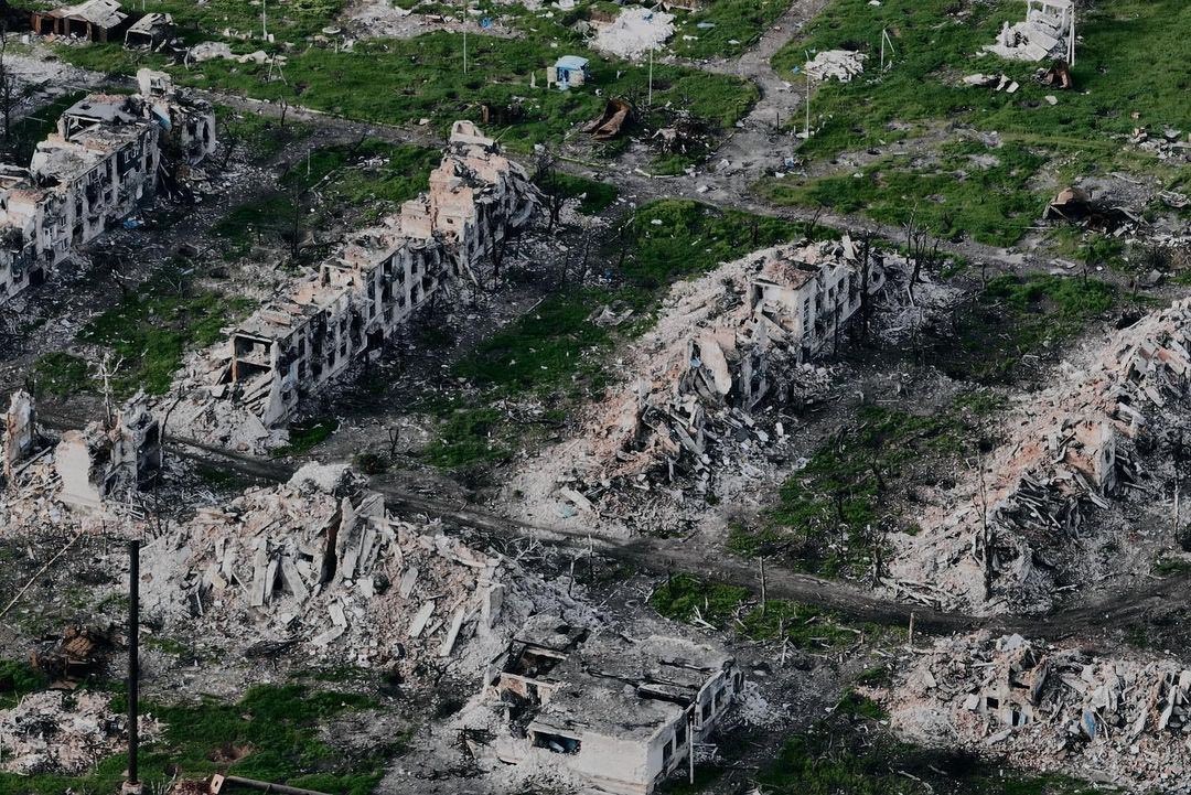 VIDEO. LIVE UPDATE. 443 zile de invazie rusă. Imagini cu orașul ucrainean Mariinka, ras de pe fața pământului de Rusia