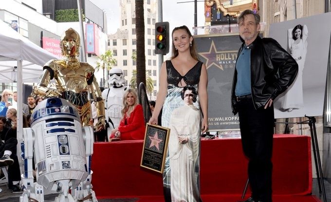 VIDEO. De Ziua Star Wars, Carrie Fisher a primit postum o stea pe Walk of Fame