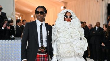 FOTO-VIDEO. Rihanna a vorbit la Met Gala despre a doua sarcină. Declarațiile artistei