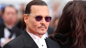 Johnny Depp a fost aplaudat timp de 7 minute pentru filmul de revenire „Jeanne du Barry” la Cannes
