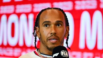 Lewis Hamilton neagă mutarea la Ferrari. Cu cine va colabora