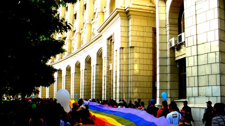 România este obligată de CEDO să recunoască familiile formate din persoane de același sex