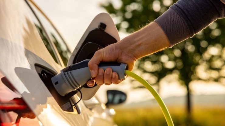 40 de noi staţii de încărcare pentru maşinile electrice vor fi instalate în Bucureşti. Zonele unde vor fi amplasate