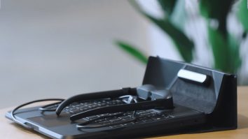 SpaceTop: Cum arată și cum funcționează primul laptop fără ecran?