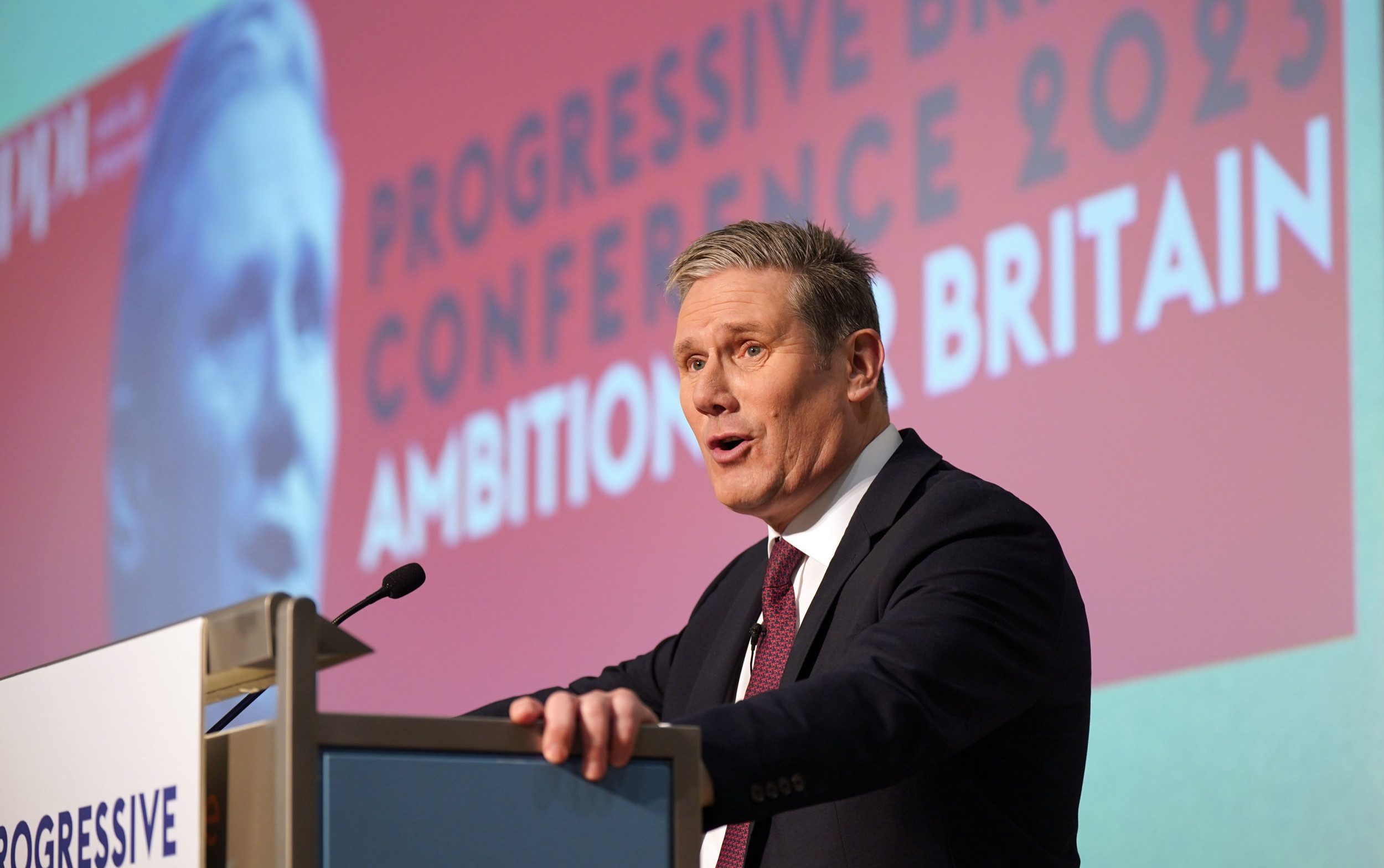 Partidul Laburist analizează posibilitatea de a acorda votul cetățenilor UE și tinerilor de 16 ani la alegerile generale