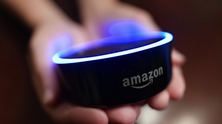 Alexa ar putea fi capabilă să inventeze povești înainte de culcare folosind inteligența artificială și bazându-se pe jucăriile copiilor. Ce planuri are Amazon